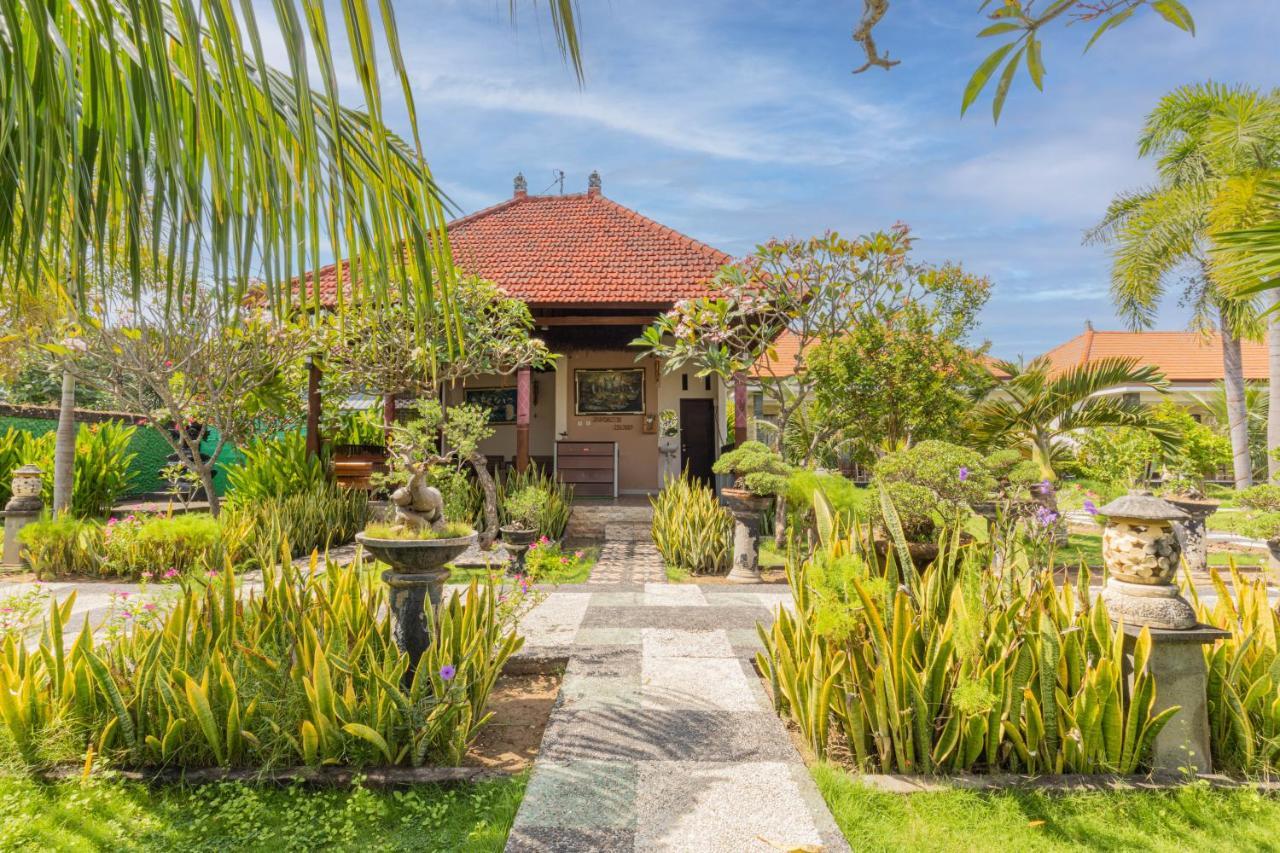 Favorit Exclusive Villa & Bungalow Batununggul Exteriör bild